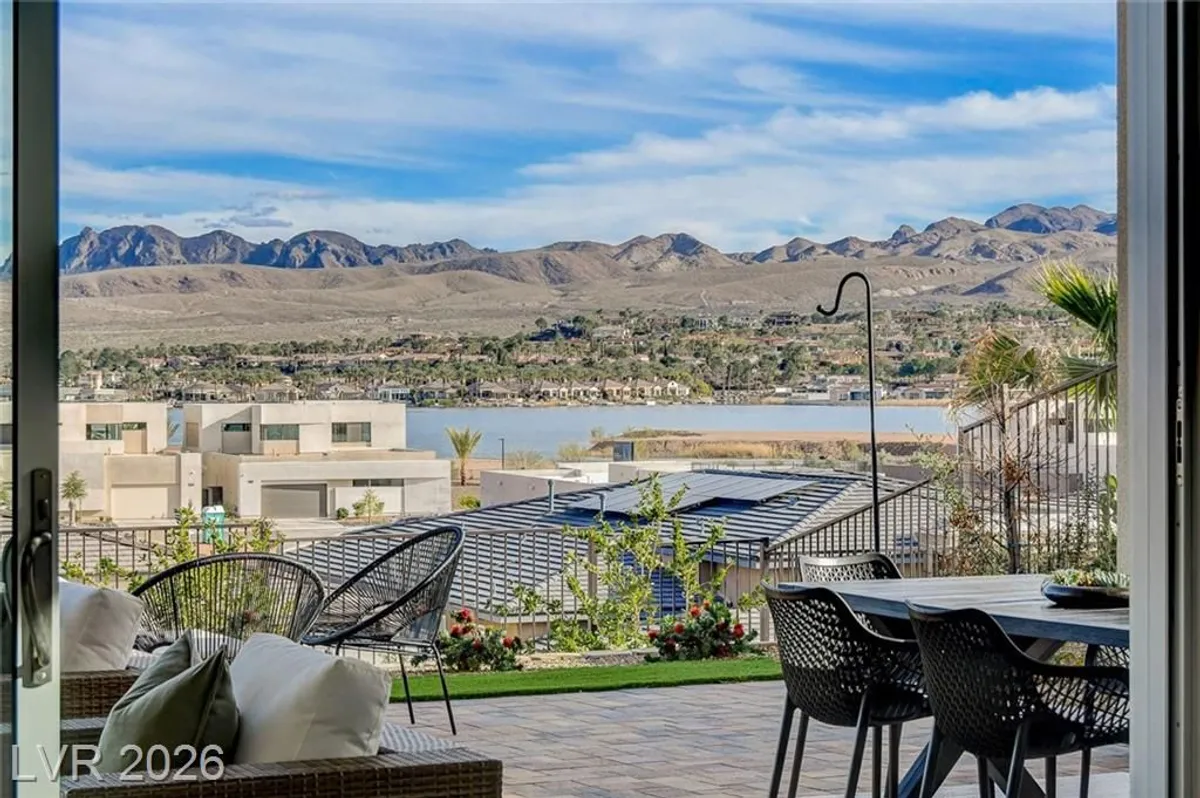 Property Slideshow image 1 of 96 | 156 tre pietre st, Henderson, NV, 89011