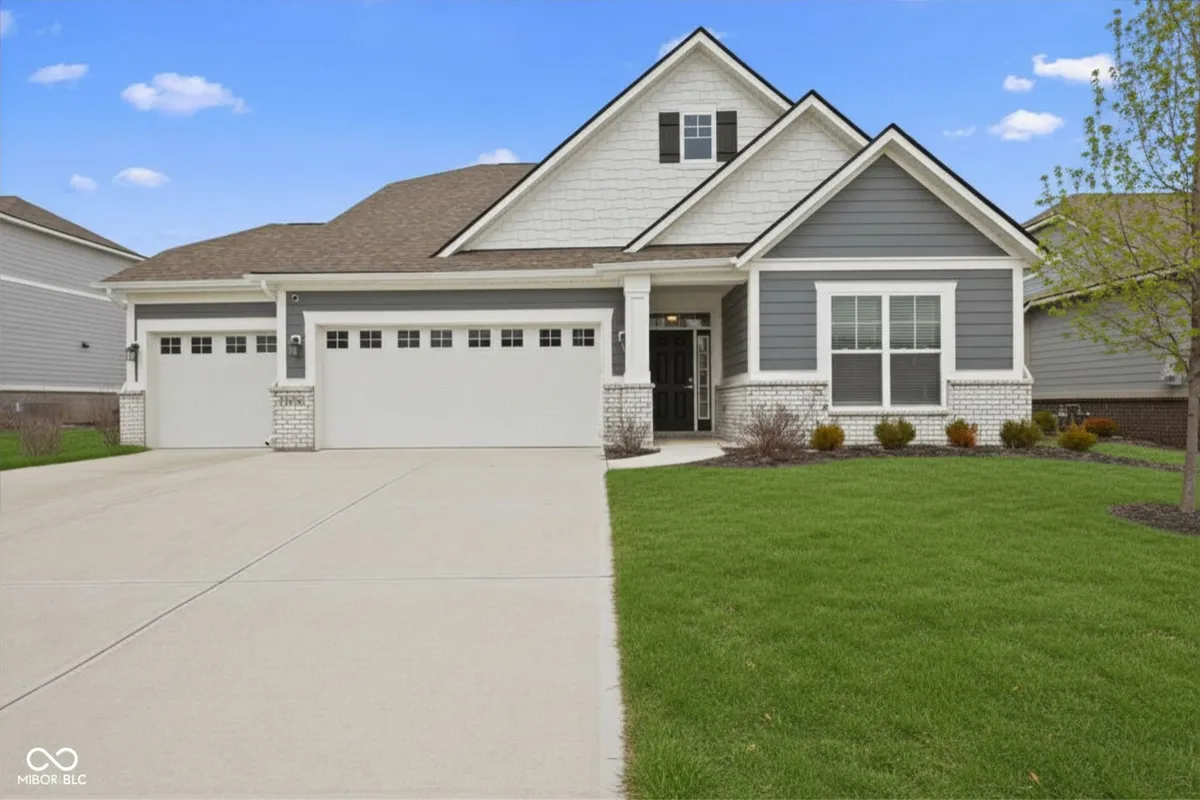 Property Slideshow image 1 of 26 | 11406 wicker ln, Noblesville, IN, 46060