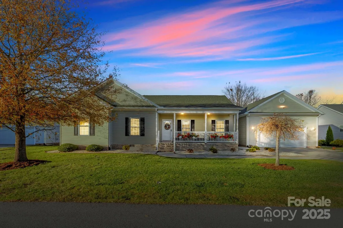 Property Slideshow image 1 of 48 | 494 riverwind dr, Hendersonville, NC, 28739