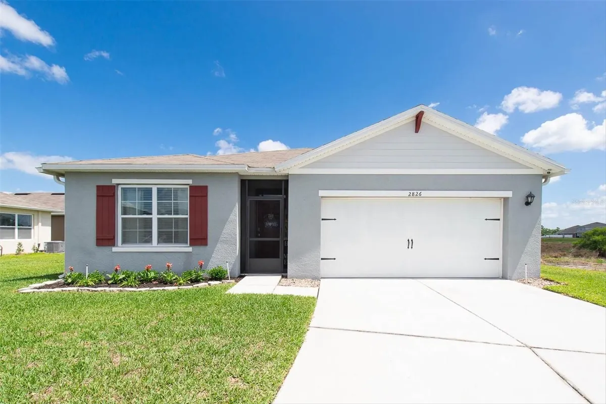 Property Slideshow image 1 of 35 | 2826 van amber ct, Lakeland, FL, 33811