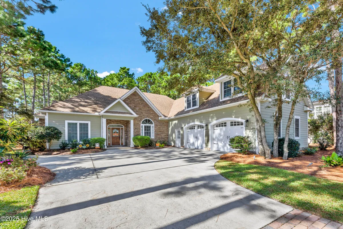 Property Slideshow image 1 of 95 | 3807 ridge crest dr, Southport, NC, 28461