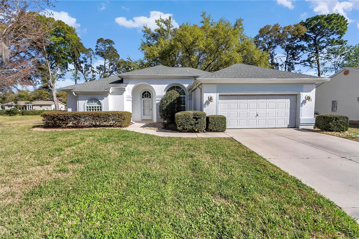 Property Slideshow image 1 of 53 | 11365 sw 75th terrace rd, Ocala, FL, 34476
