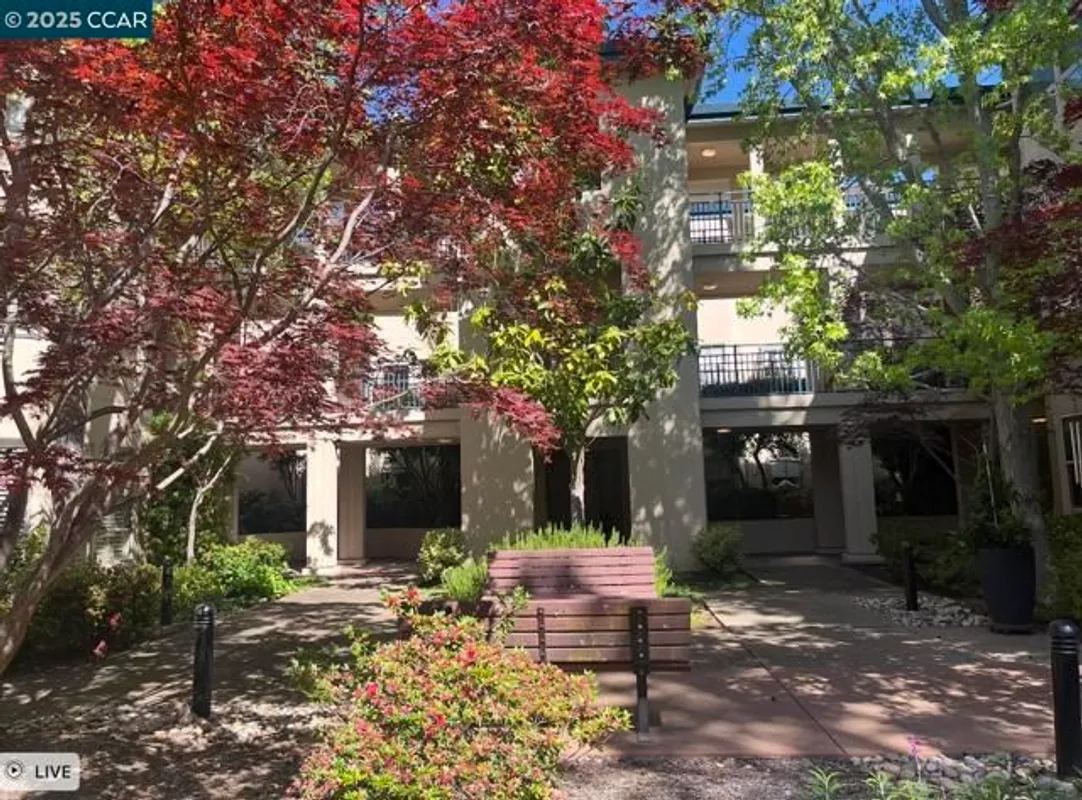 Property Slideshow image 1 of 2 | 5920 horsemans canyon dr # 3, Walnut Creek, CA, 94595