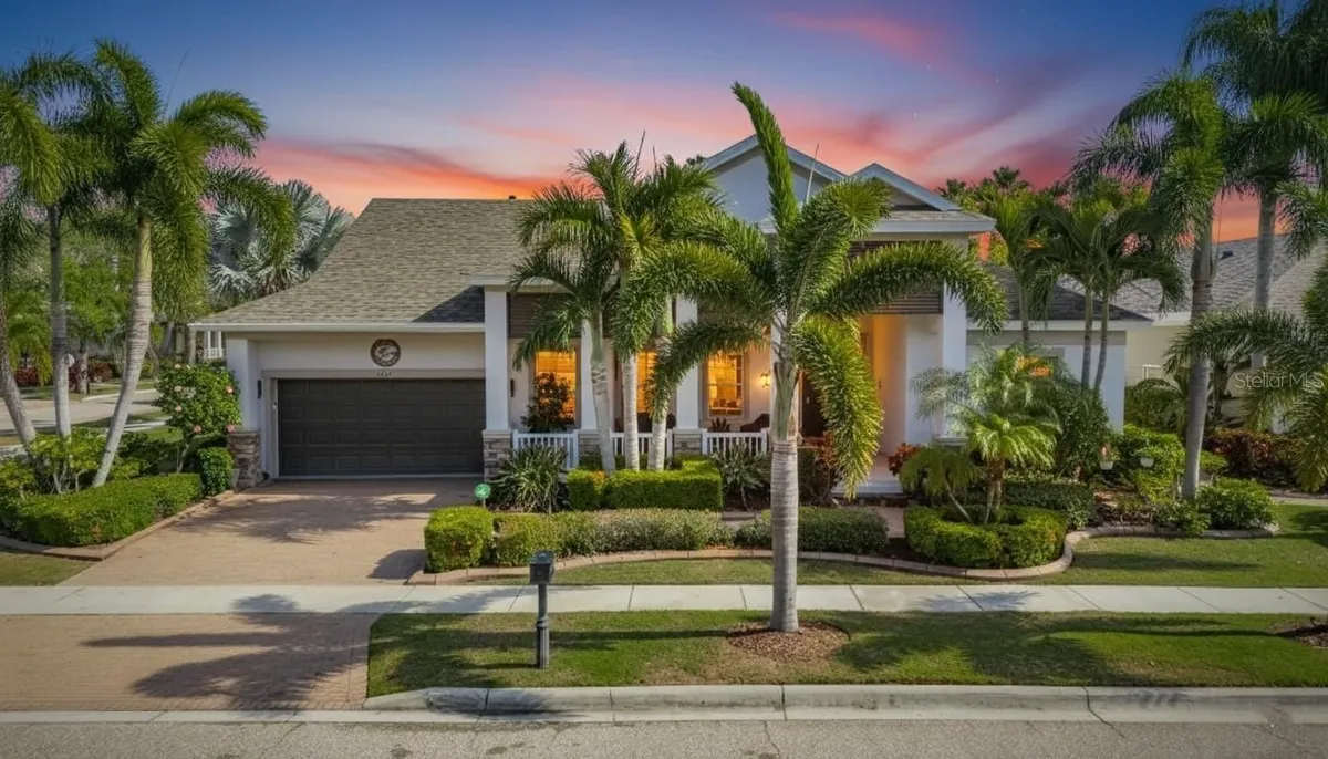 Property Slideshow image 1 of 100 | 5517 merritt island dr, Apollo Beach, FL, 33572
