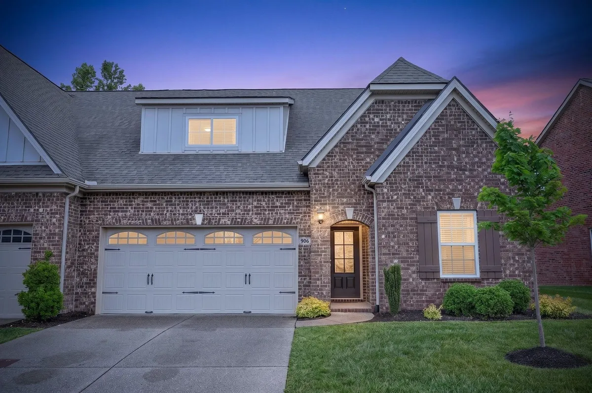 Property Slideshow image 1 of 31 | 906 meadowcrest way, Lebanon, TN, 37090
