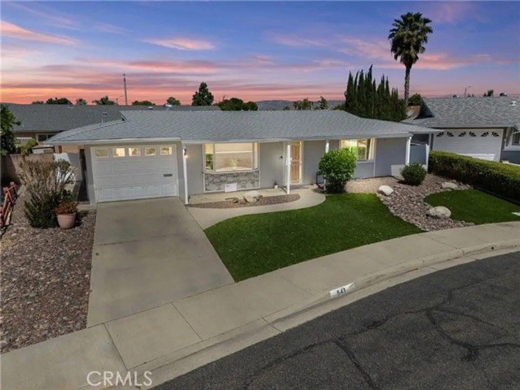 Property Slideshow image 1 of 41 | 541 shasta way, Hemet, CA, 92543