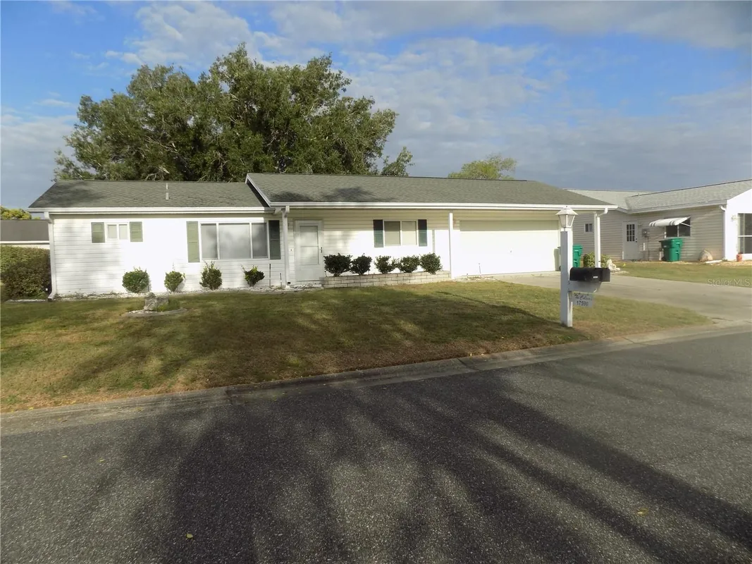 Property Slideshow image 1 of 21 | 17590 se 96th ave, Summerfield, FL, 34491