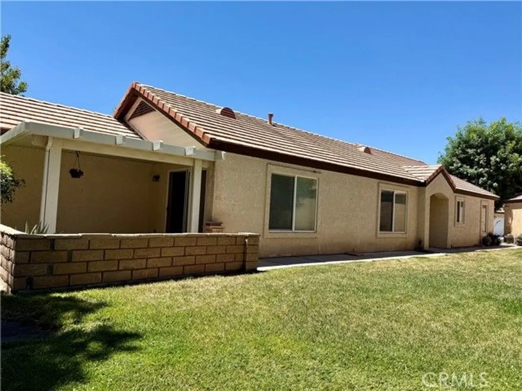 Property Slideshow image 1 of 22 | 19078 stoddard way, Apple Valley, CA, 92308