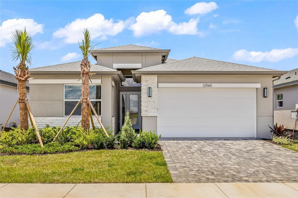 Property Slideshow image 1 of 47 | 32565 veneto pl, Wesley Chapel, FL, 33543