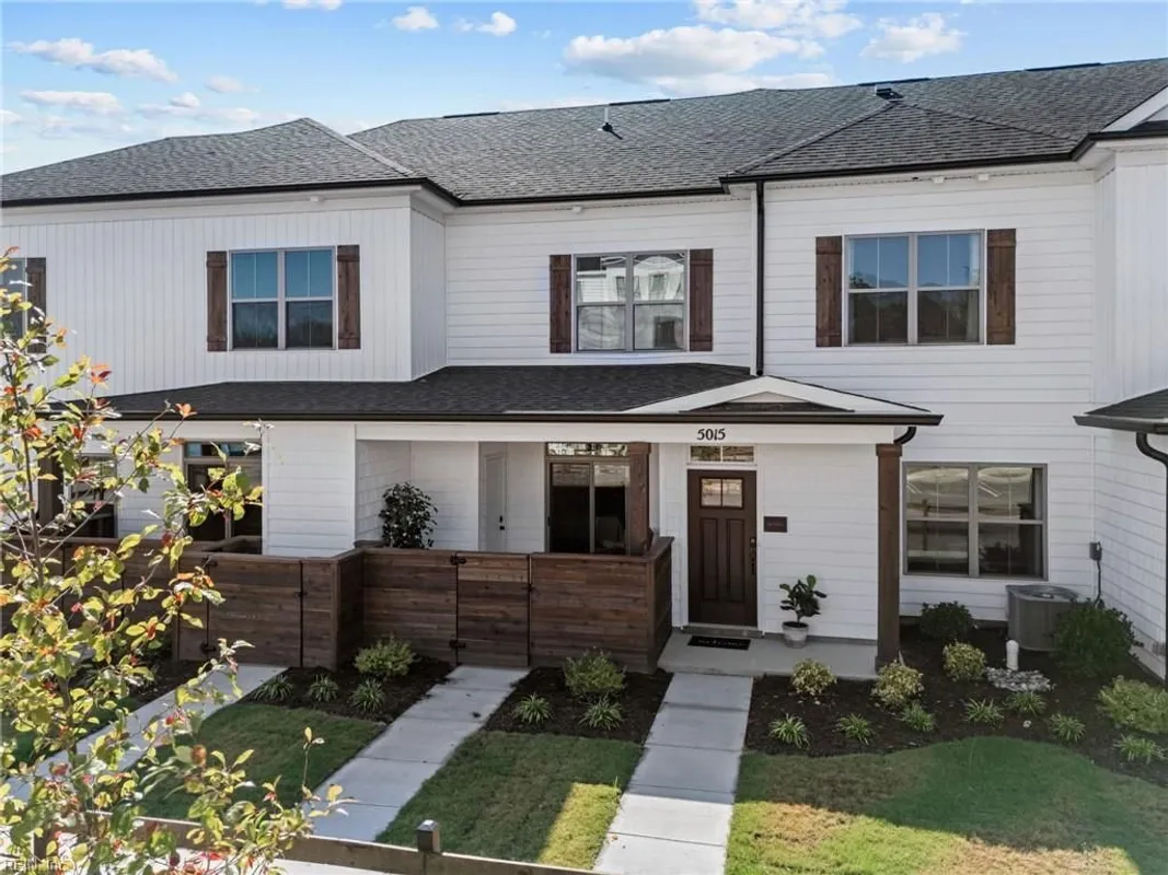 Property Slideshow image 1 of 20 | 1014 ashworth way, Suffolk, VA, 23435