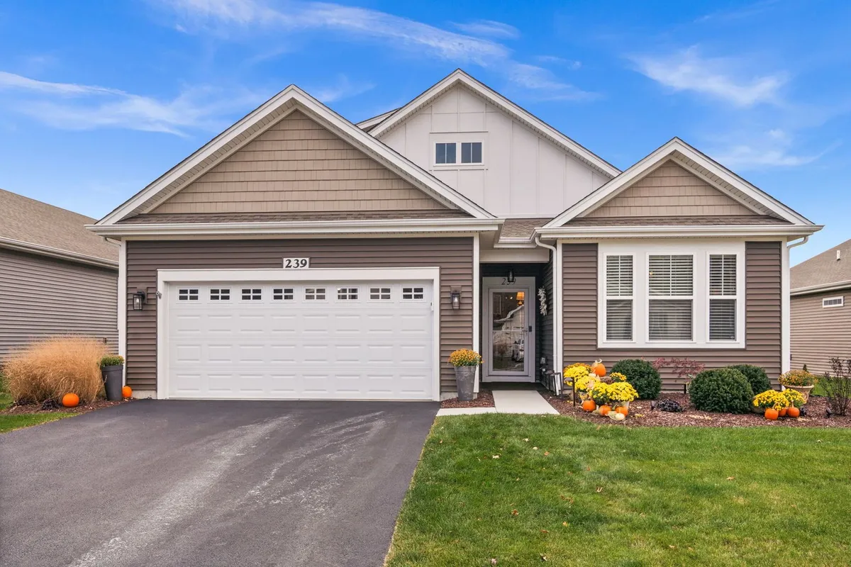 Property Slideshow image 1 of 39 | 239 durham st, North Aurora, IL, 60542