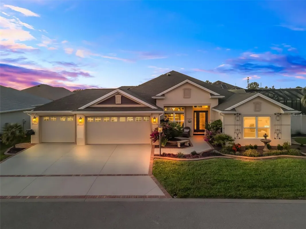 Property Slideshow image 1 of 95 | 1579 mceldowney pl, The Villages, FL, 32163