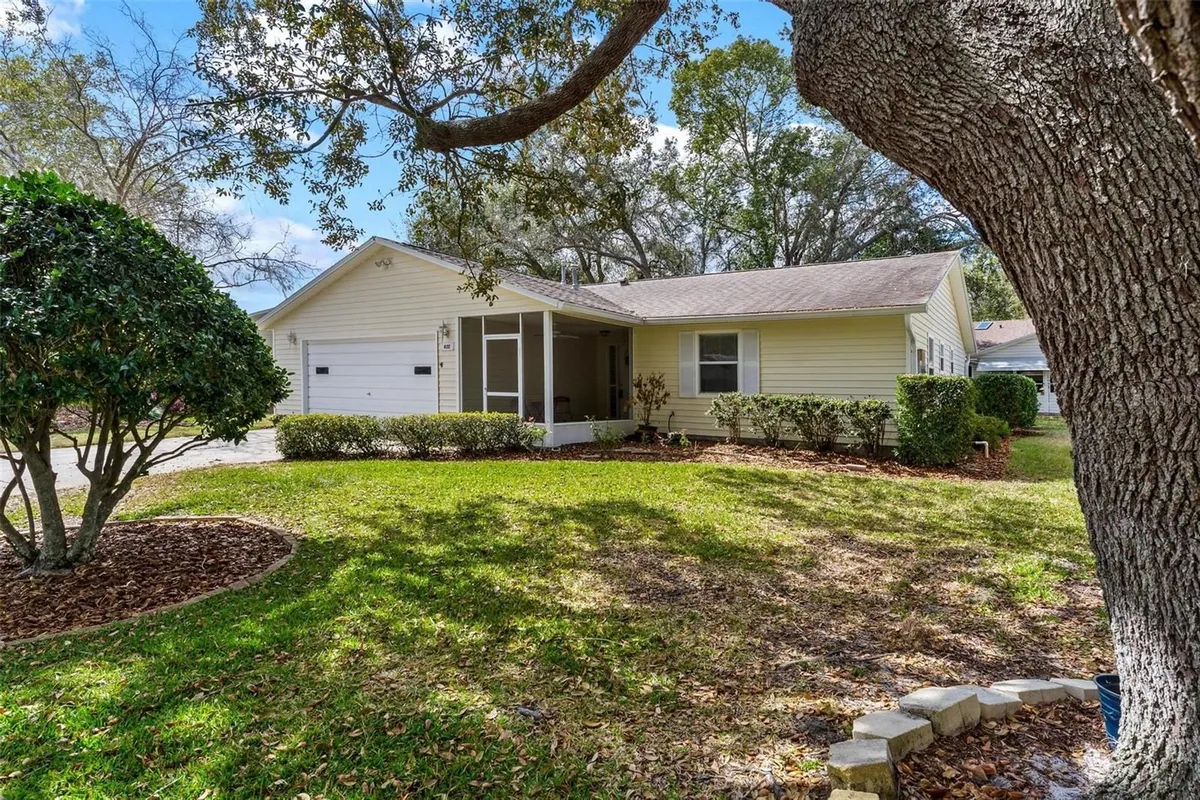 Property Slideshow image 1 of 47 | 822 dundee cir, Leesburg, FL, 34788