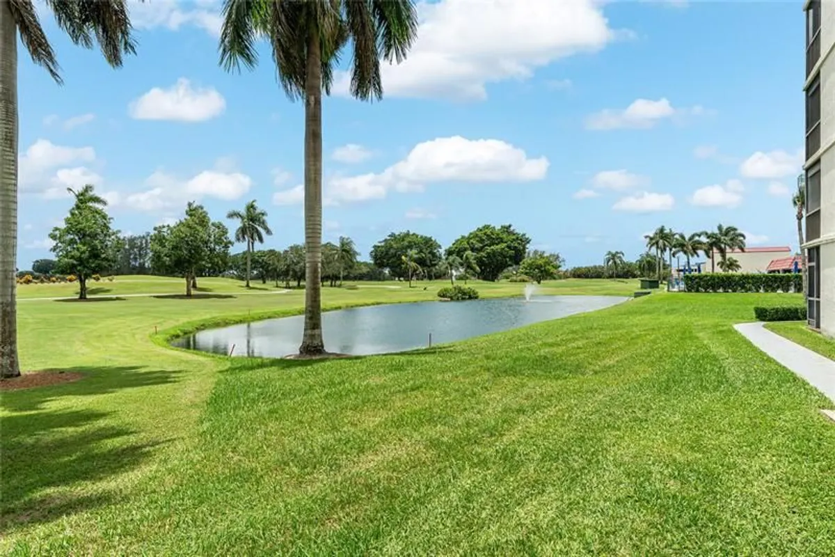 Property Slideshow image 1 of 55 | 8900 washington blvd 106a, Pembroke Pines, FL, 33025