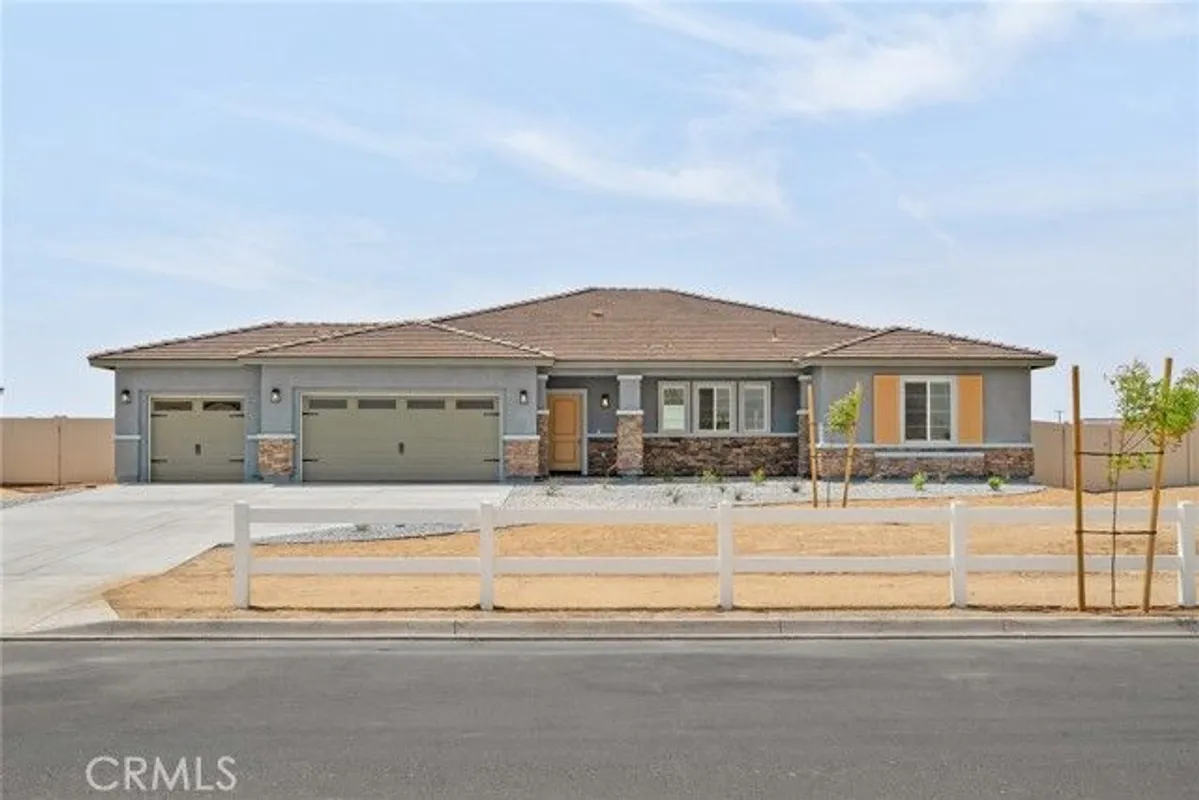 Property Slideshow image 1 of 7 | 14585 indigo, Apple Valley, CA, 92307