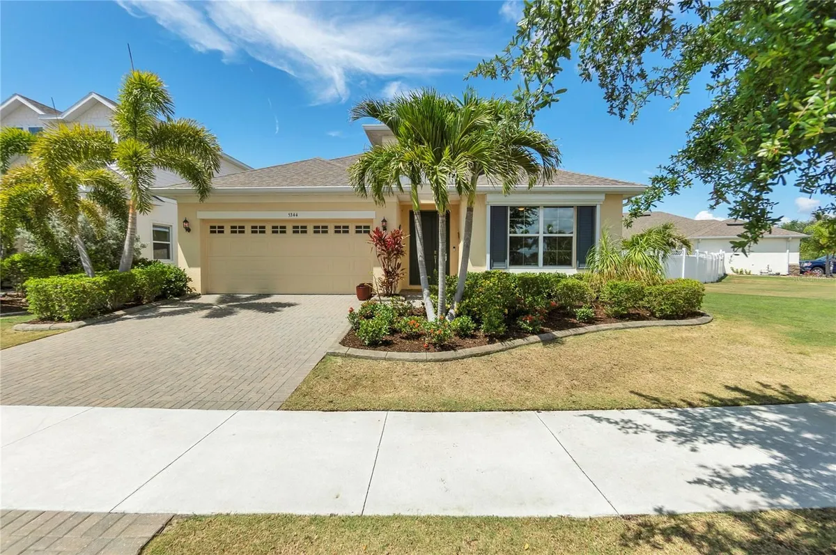 Property Slideshow image 1 of 55 | 5344 wishing arch dr, Apollo Beach, FL, 33572