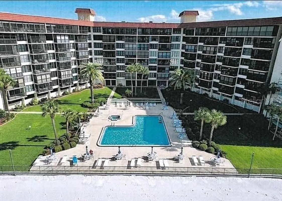 Property Slideshow image 1 of 28 | 18304 gulf blvd 309, Redington Shores, FL, 33708