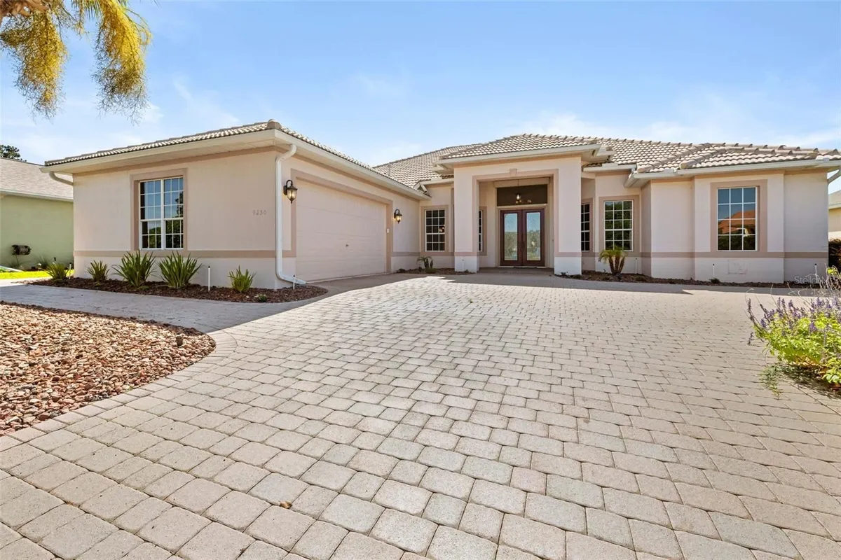 Property Slideshow image 1 of 88 | 9250 mississippi run, Weeki Wachee, FL, 34613