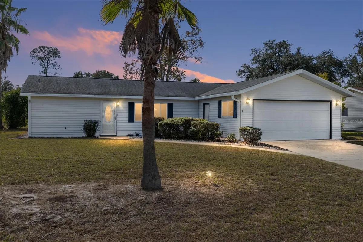 Property Slideshow image 1 of 46 | 8304 sw 107th pl, Ocala, FL, 34481