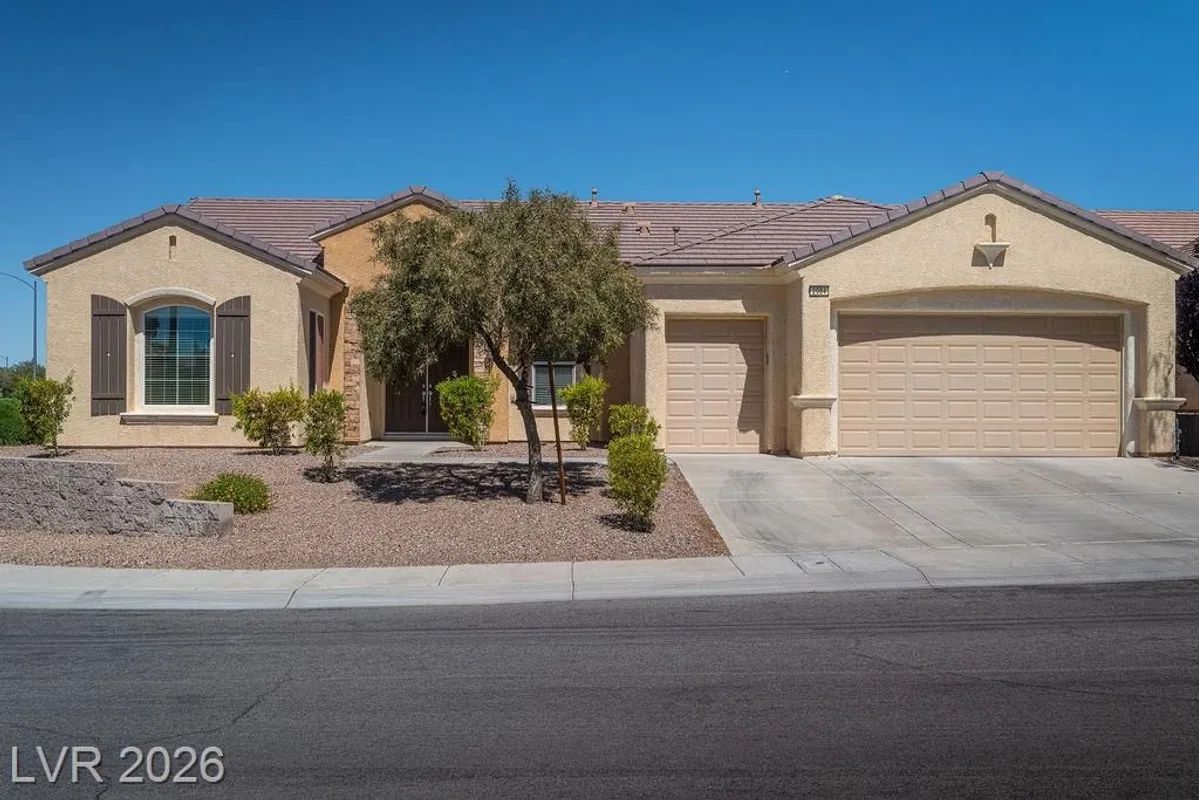 Property Slideshow image 1 of 47 | 2084 clearwater lake dr, Henderson, NV, 89044