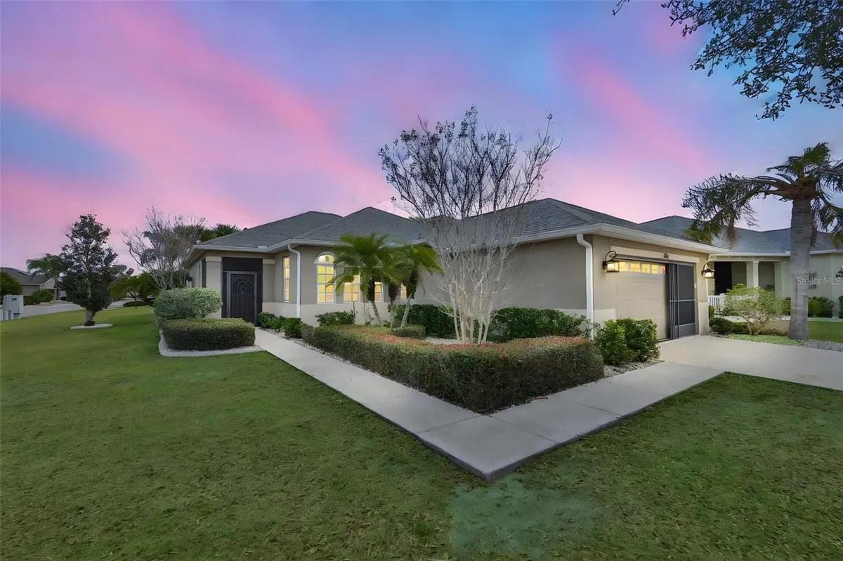 Property Slideshow image 1 of 51 | 405 grand chateaux way, Sun City Center, FL, 33573