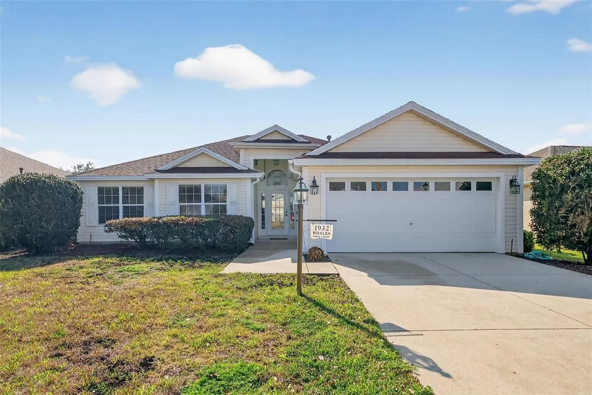 Property Slideshow image 1 of 27 | 1932 alistar ct, The Villages, FL, 32162