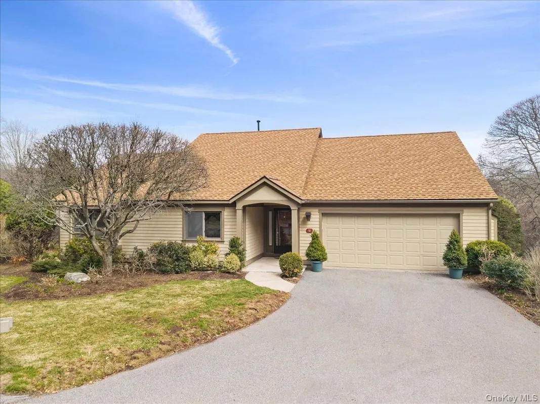 Property Slideshow image 1 of 50 | 725 heritage hls, Somers, NY, 10589