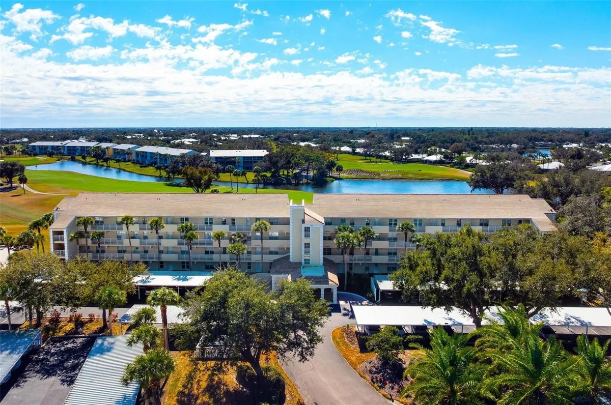 Property Slideshow image 1 of 54 | 918 wexford blvd 918, Venice, FL, 34293