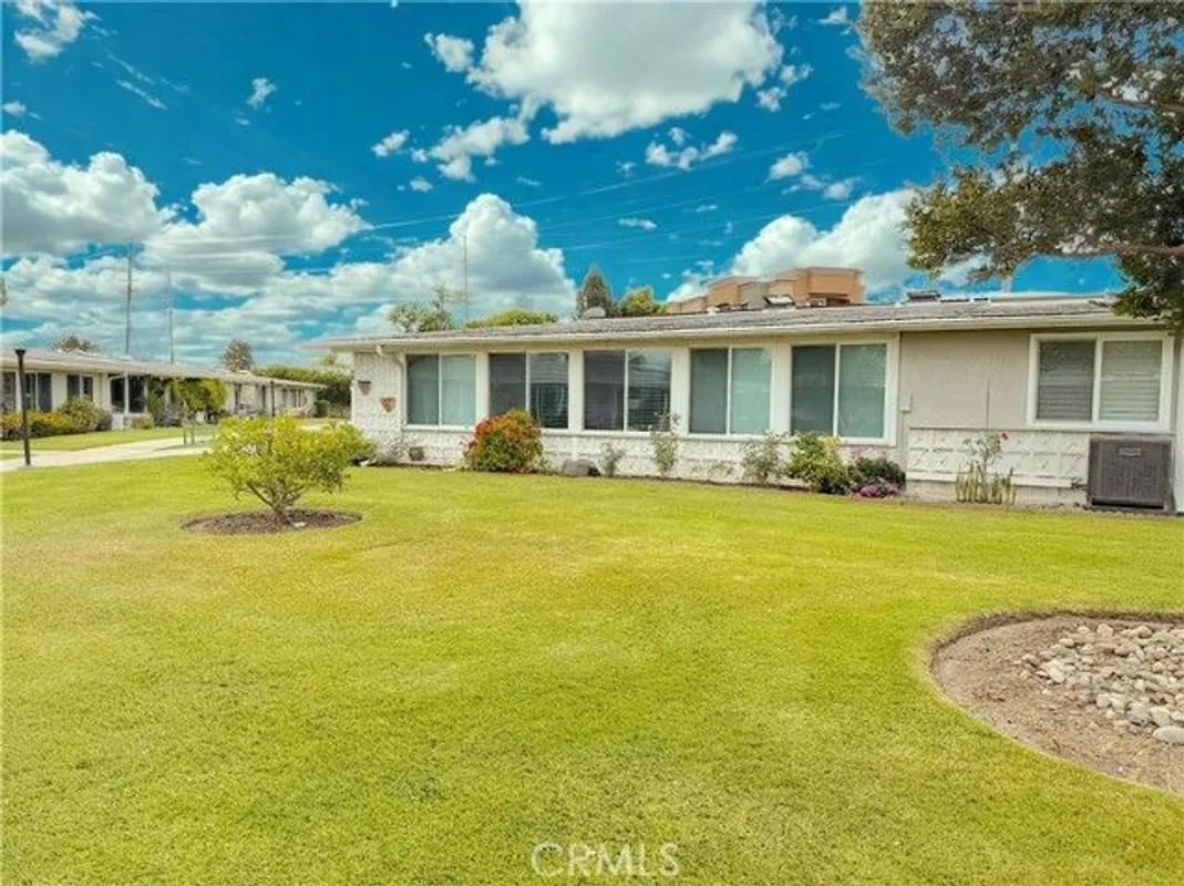 Property Slideshow image 1 of 25 | 14001 thunderbird dr 4l, Seal Beach, CA, 90740