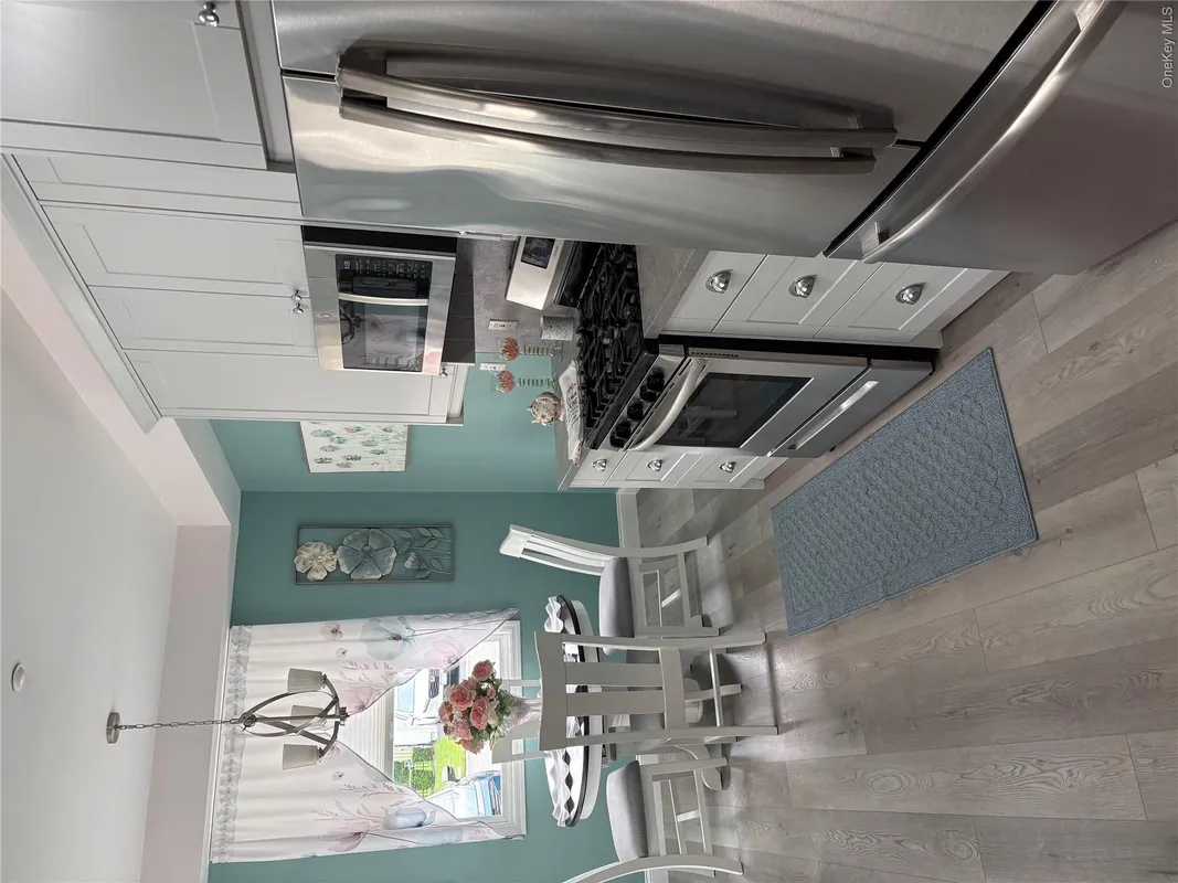 Property Slideshow image 1 of 21 | 250 sand hills ln, Brookhaven, NY, 11763