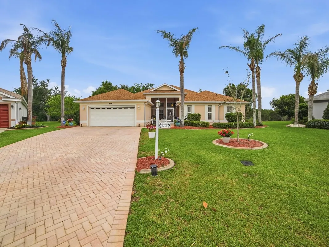 Property Slideshow image 1 of 65 | 24317 belle mede dr, Leesburg, FL, 34748