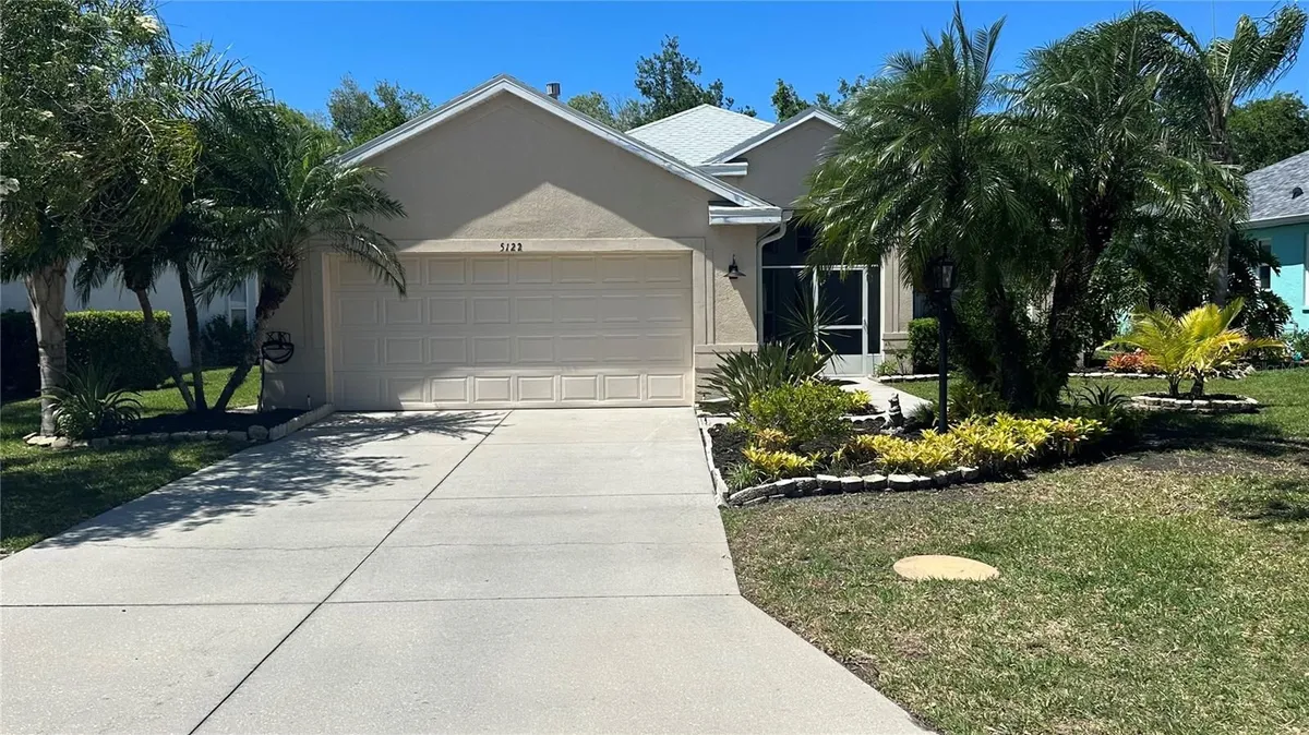 Property Slideshow image 1 of 58 | 5122 creekside trl, Sarasota, FL, 34243