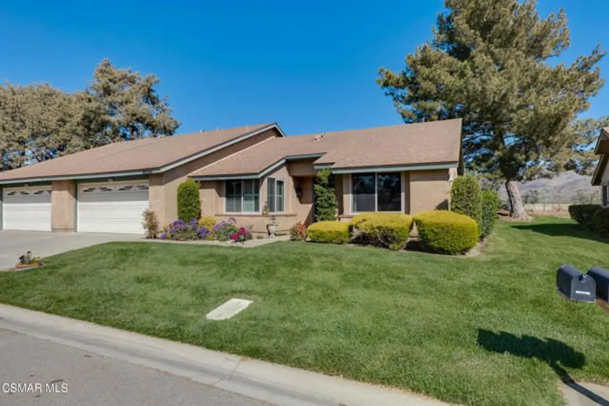 Property Slideshow image 1 of 60 | 20184 village 20 20, Camarillo, CA, 93012