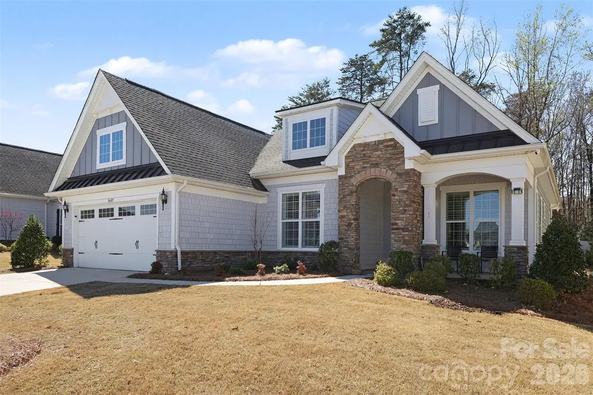Property Slideshow image 1 of 31 | 14605 crosswater ln, Charlotte, NC, 28278