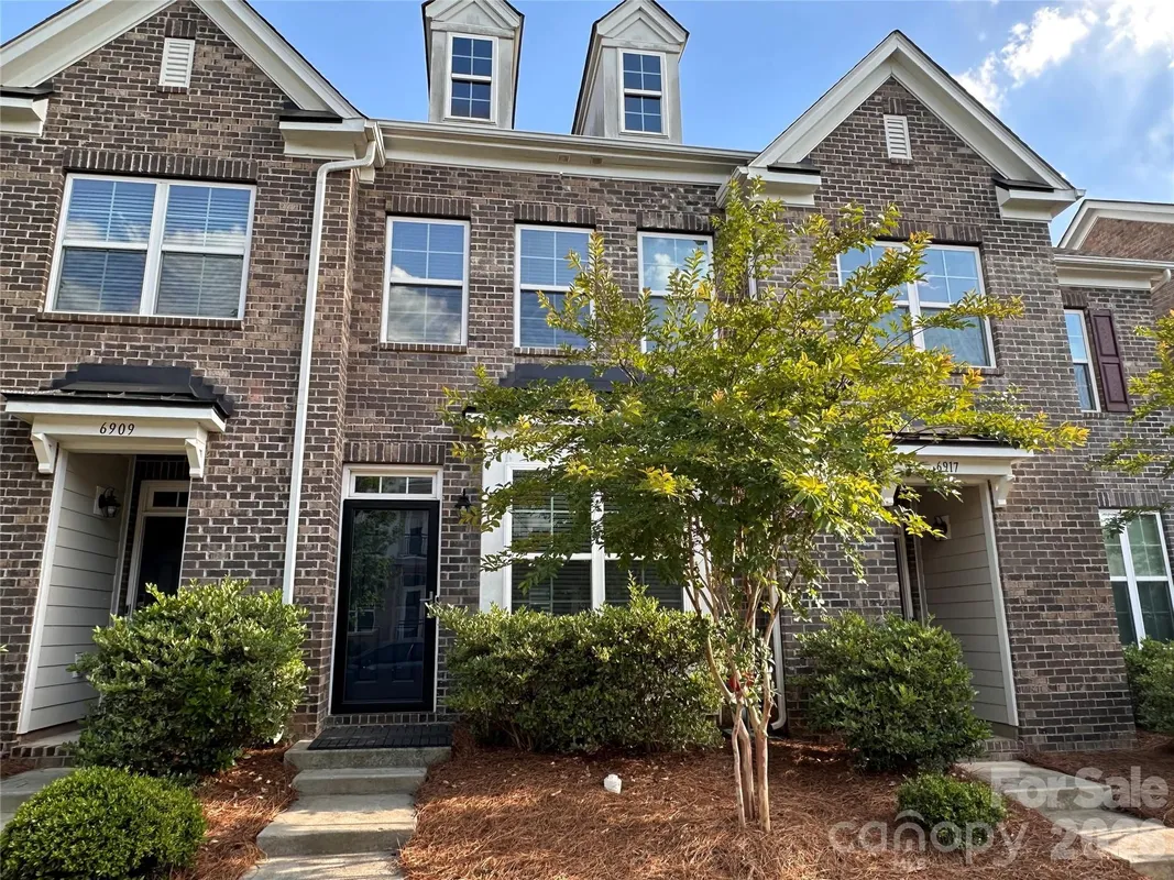 Property Slideshow image 1 of 1 | 6913 walnut branch ln, Charlotte, NC, 28277