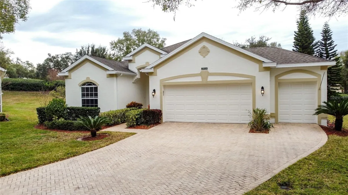 Property Slideshow image 1 of 74 | 3914 allamanda ct, Clermont, FL, 34711