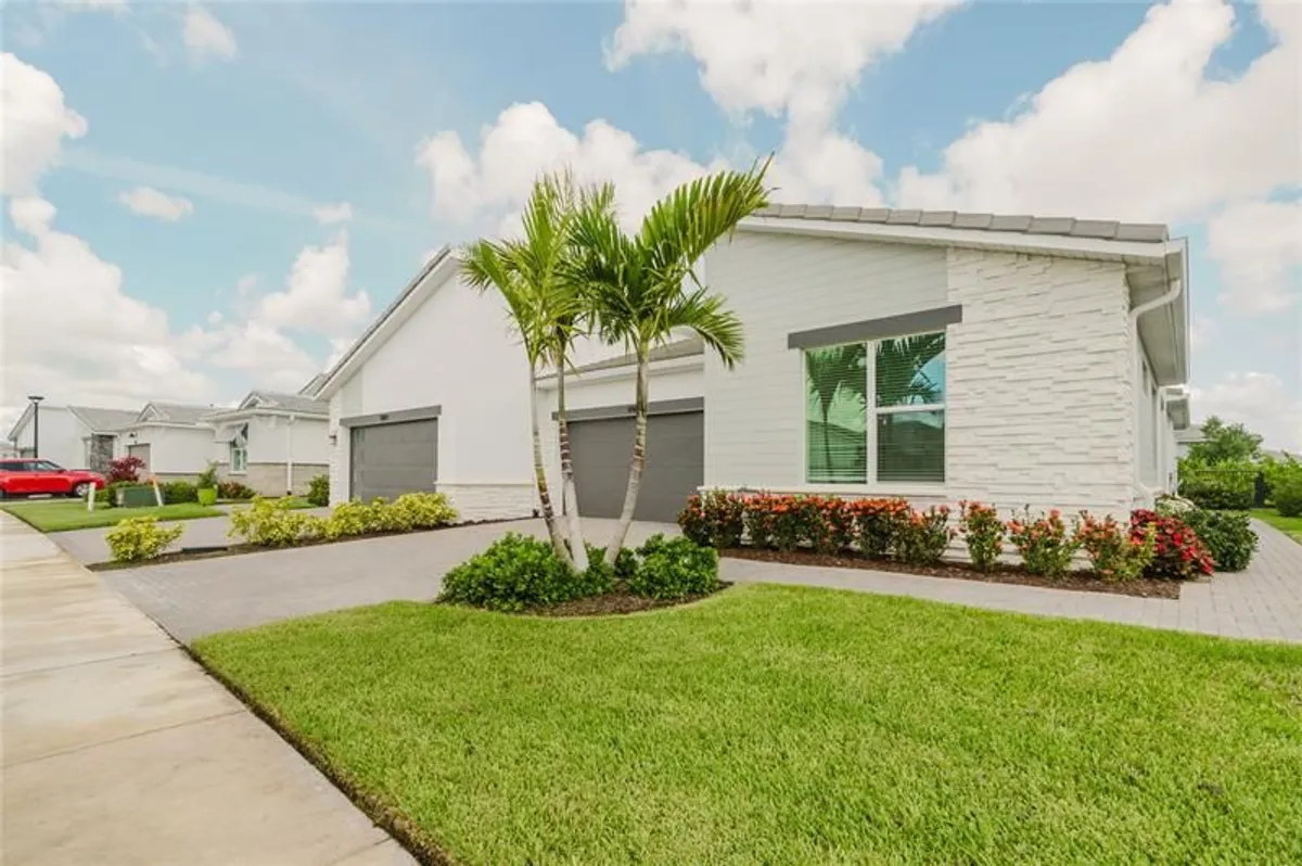 Property Slideshow image 1 of 42 | 9961 sw isabelline dr # 9961, Port St Lucie, FL, 34987