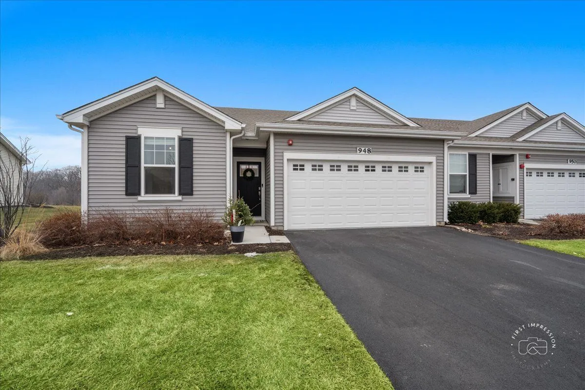 Property Slideshow image 1 of 23 | 948 darwin st, North Aurora, IL, 60542