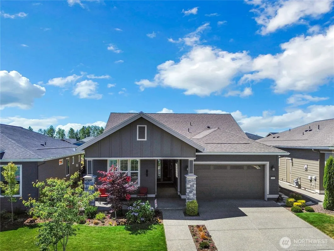 Property Slideshow image 1 of 40 | 14808 182nd ave e unit e, Bonney Lake, WA, 98391