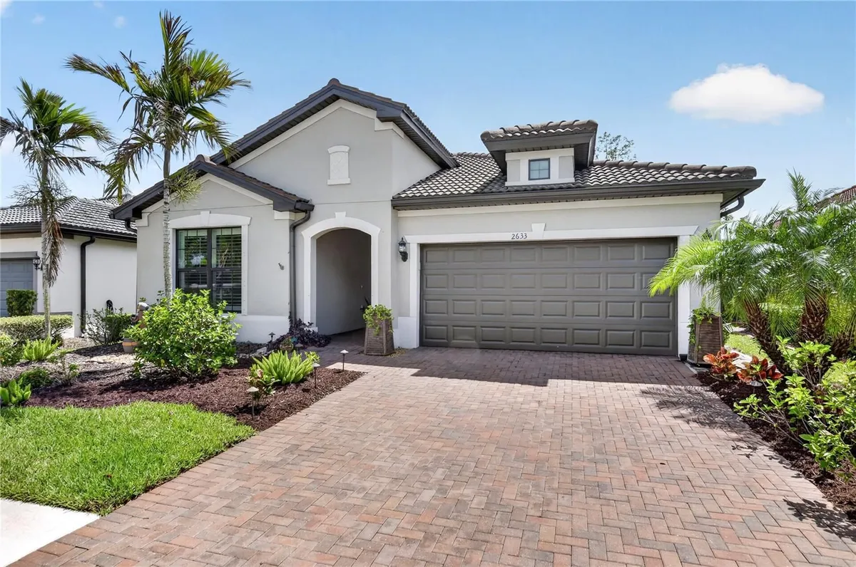 Property Slideshow image 1 of 68 | 2633 daisy dr, North Port, FL, 34289