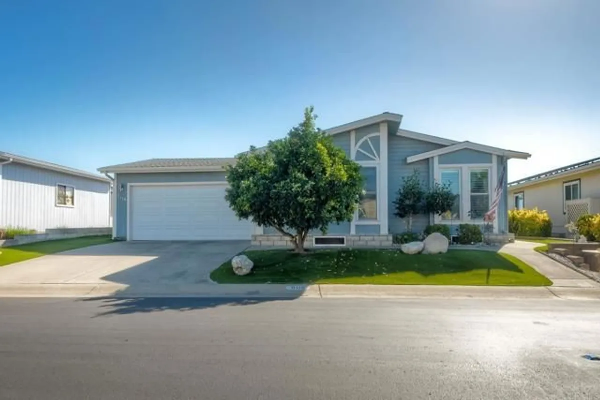 Property Slideshow image 1 of 35 | 5116 weymouth way, Oceanside, CA, 92057