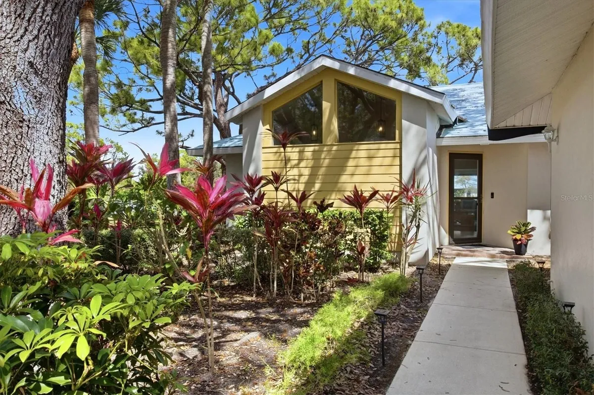 Property Slideshow image 1 of 49 | 258 southampton ln 268, Venice, FL, 34293