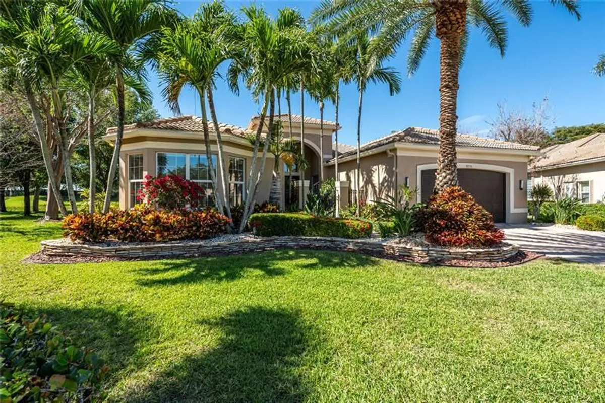 Property Slideshow image 1 of 40 | 10576 whitewind cir, Boynton Beach, FL, 33473