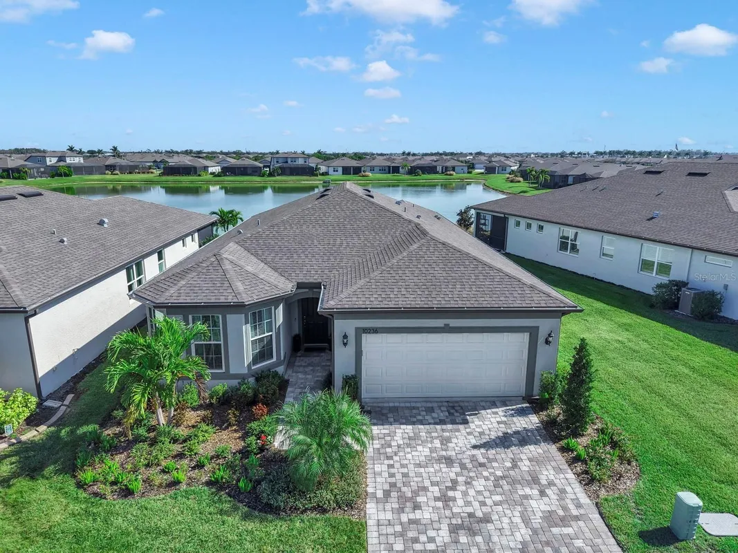 Property Slideshow image 1 of 91 | 10236 coastal shores dr, Parrish, FL, 34219