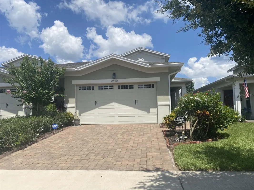 Property Slideshow image 1 of 30 | 2410 datura loop, Saint Cloud, FL, 34772