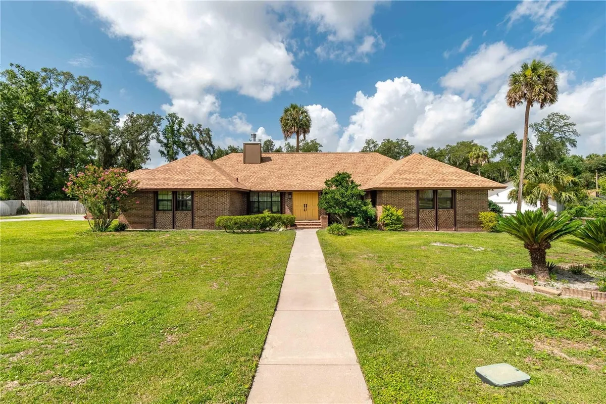 Property Slideshow image 1 of 66 | 3555 sw 24th avenue rd, Ocala, FL, 34471