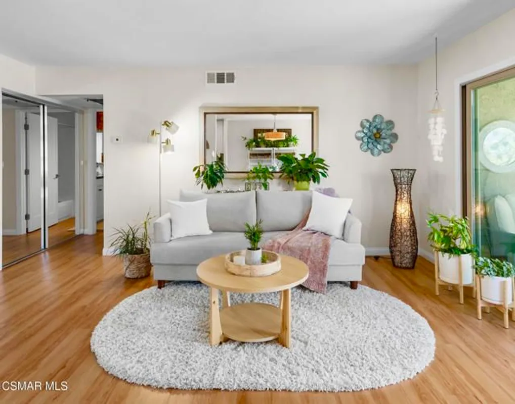 Property Slideshow image 1 of 44 | 348 chestnut hill ct 23, Thousand Oaks, CA, 91360