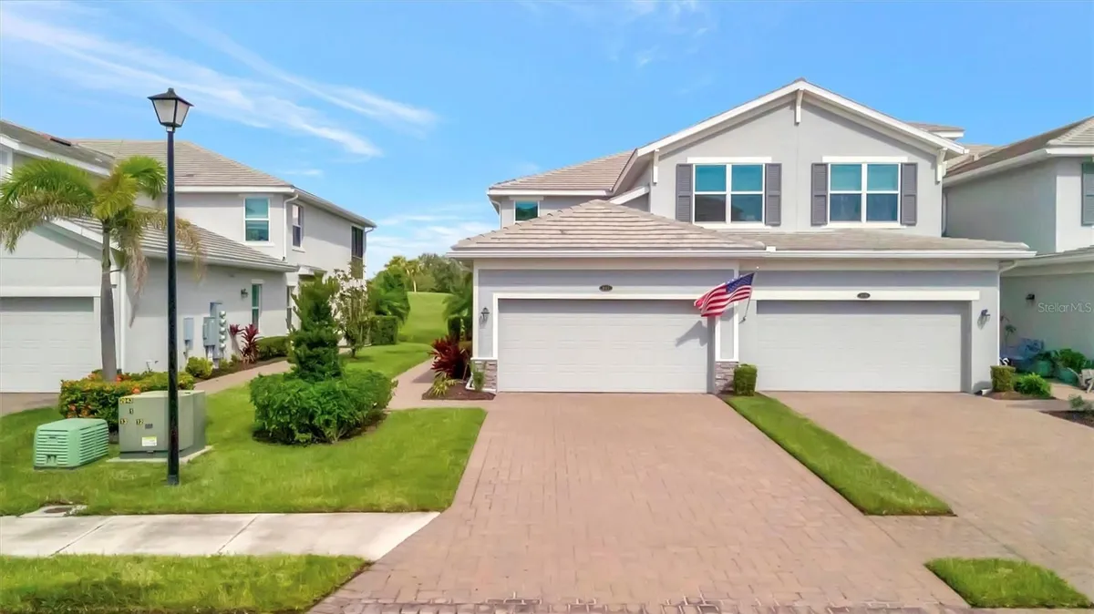 Property Slideshow image 1 of 69 | 947 tidewater shores loop, Bradenton, FL, 34208