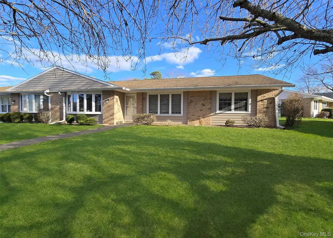 Property Slideshow image 1 of 20 | 289 cardiff ct b, Ridge, NY, 11961