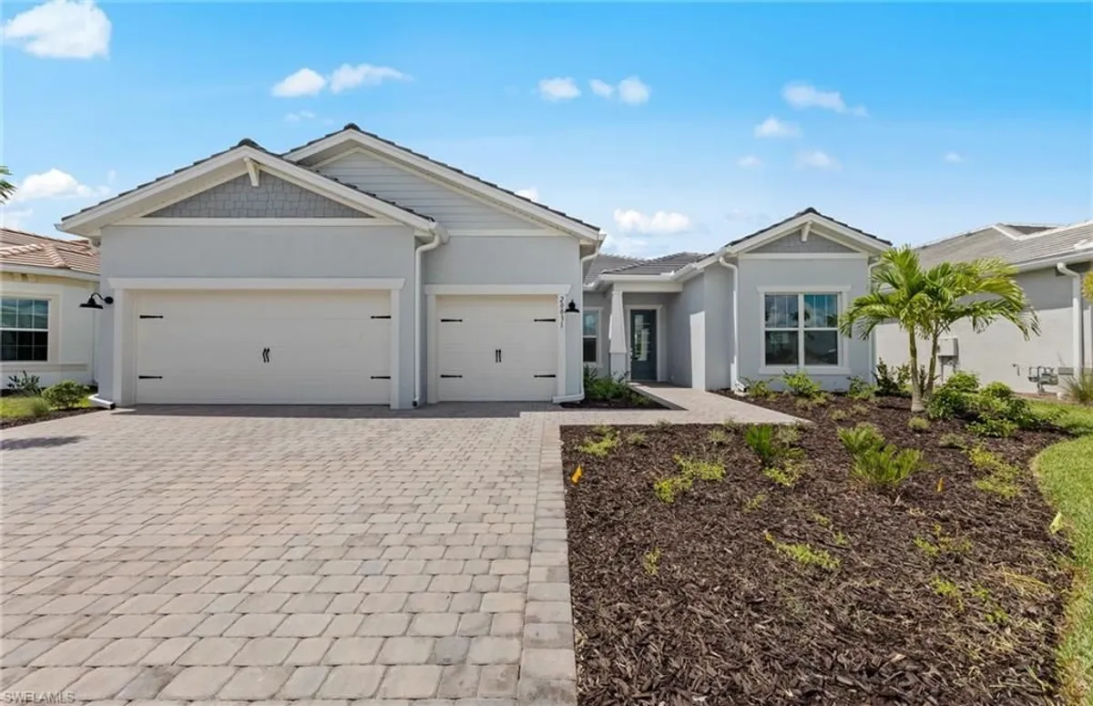 Property Slideshow image 1 of 25 | 20024 nickel trl, Alva, FL, 33920